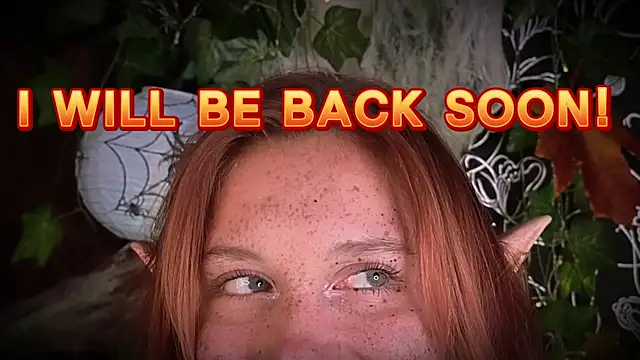 Snapshot of Sunny_Mouse_ chatting on 11.15.25 Sunny Mouse online show from 11.15.25