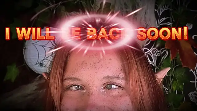 Snapshot of Sunny_Mouse_ chatting on 11.26.25 Sunny Mouse online show from 11.26.25