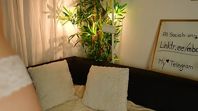 Snapshot of mbcaanna chatting on 01.31.25 mbcaanna online show from 01.31.25