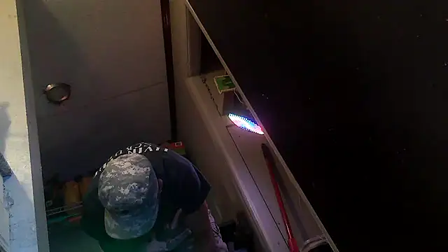 Snapshot of Bi_curious86 chatting on 11.01.25 Bi curious86 online show from 11.01.25