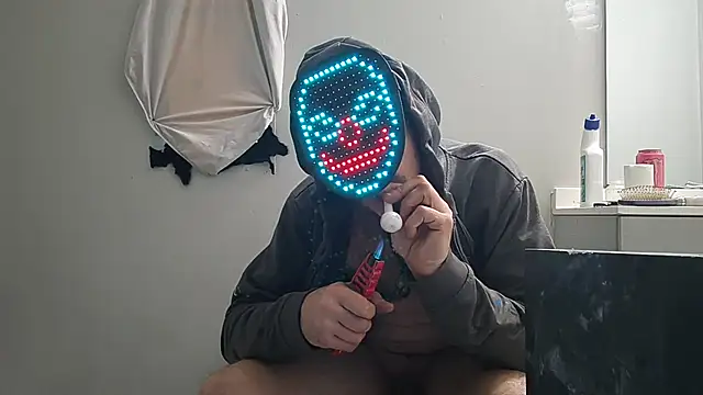 Snapshot of Bi_curious86 chatting on 11.11.25 Bi curious86 online show from 11.11.25