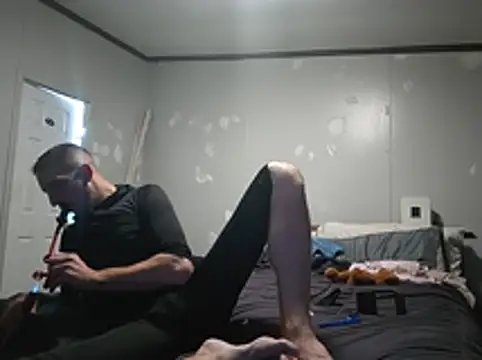 Snapshot of Bi_curious86 chatting on 11.28.25 Bi curious86 online show from 11.28.25