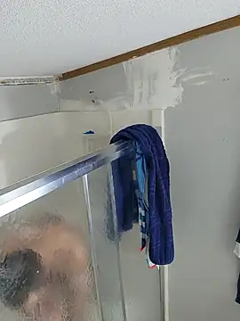 Snapshot of Bi_curious86 chatting on 02.25.26 Bi curious86 online show from 02.25.26