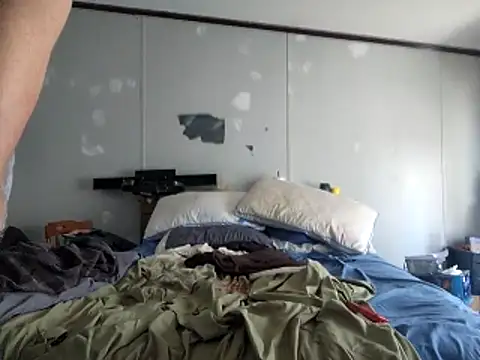 Snapshot of Bi_curious86 chatting on 03.22.26 Bi curious86 online show from 03.22.26