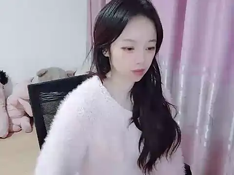 Snapshot of wwcc123 chatting on 12.17.25 wwcc123 online show from 12.17.25