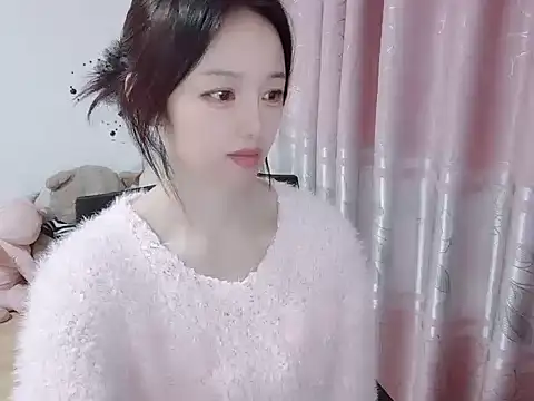 Snapshot of wwcc123 chatting on 12.17.25 wwcc123 online show from 12.17.25