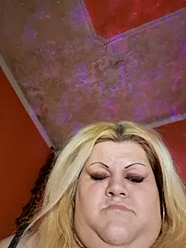 Snapshot of ducicsajsziii chatting on 12.11.24 ducicsajsziii online show from 12.11.24