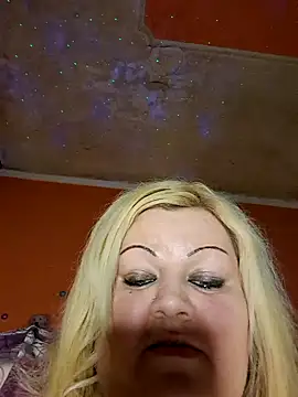 Snapshot of ducicsajsziii chatting on 01.15.25 ducicsajsziii online show from 01.15.25