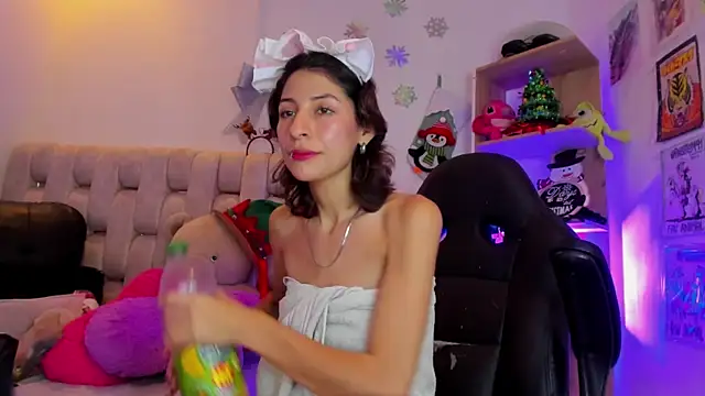 Gorgeous Team online show from 12.18.24