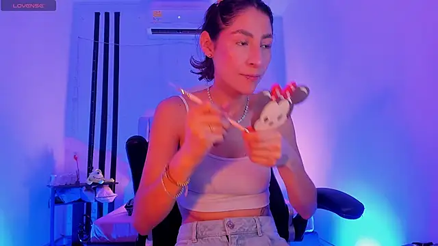 Gorgeous Team online show from 02.04.26