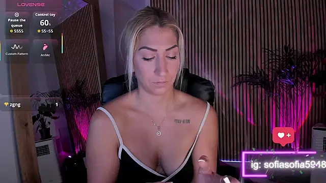 sofiah  online show from 10.17.25