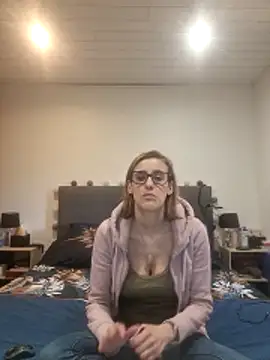 Madame Callie online show from 05.17.26