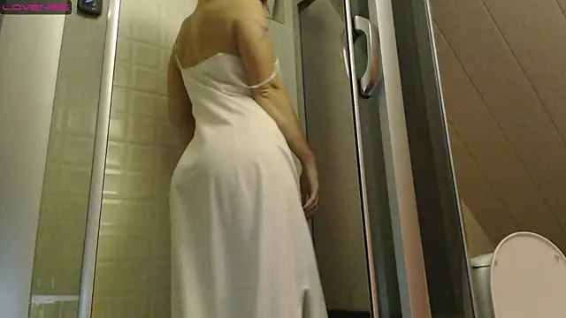 Snapshot of RubyLynxx chatting on 10.26.25 RubyLynxx online show from 10.26.25