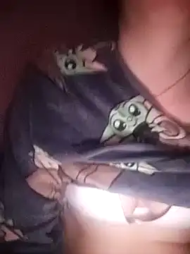 Snapshot of bruna_safadinhaa chatting on 01.19.25 bruna safadinhaa online show from 01.19.25