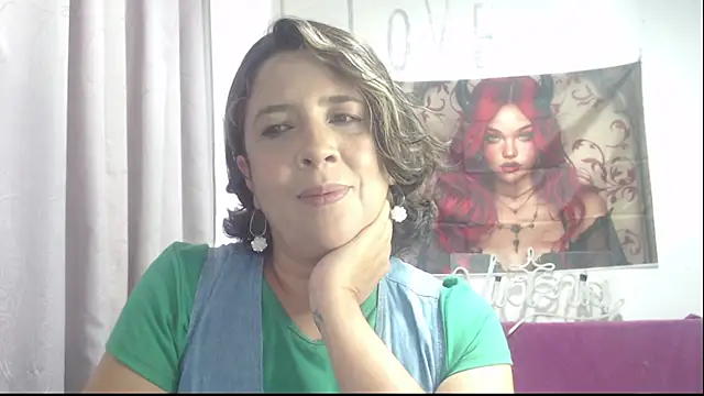 Snapshot of Victoria_meester chatting on 11.27.25 Victoria meester online show from 11.27.25