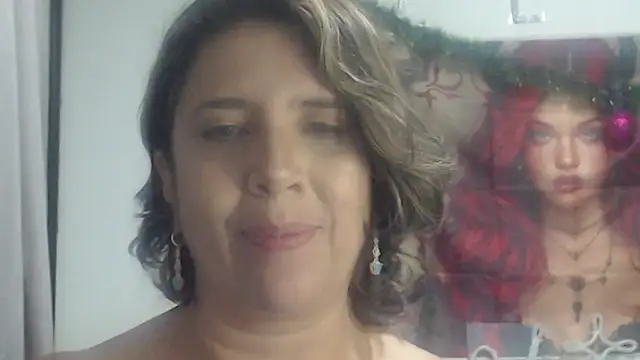 Snapshot of Victoria_meester chatting on 12.13.25 Victoria meester online show from 12.13.25