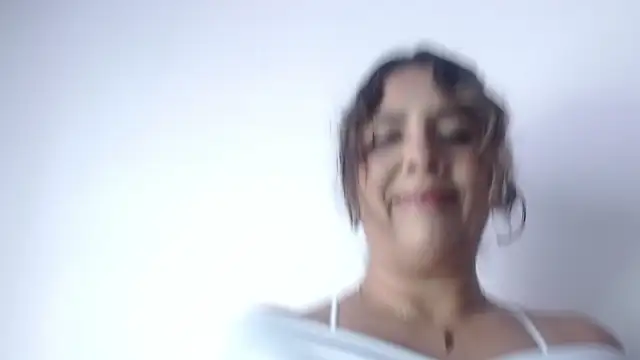 Victoria meester online show from 04.25.26