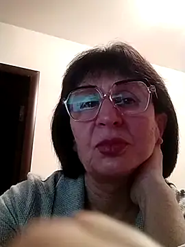 AlbinaXPretty online show from 12.17.24