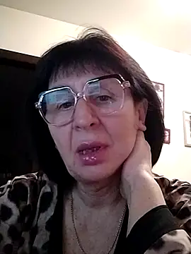 AlbinaXPretty online show from 01.20.25