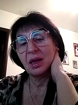 AlbinaXPretty online show from 01.31.25