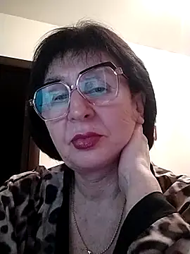 AlbinaXPretty online show from 02.08.25