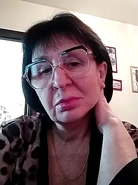 AlbinaXPretty online show from 02.10.25