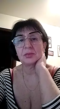 AlbinaXPretty online show from 02.10.25