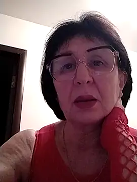 AlbinaXPretty online show from 02.22.25