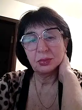 AlbinaXPretty online show from 03.05.25