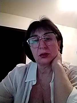 AlbinaXPretty online show from 03.08.25