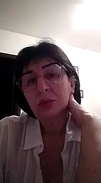 AlbinaXPretty online show from 03.18.25