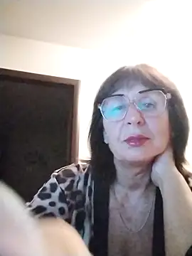 AlbinaXPretty online show from 09.08.25