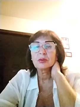 AlbinaXPretty online show from 09.09.25