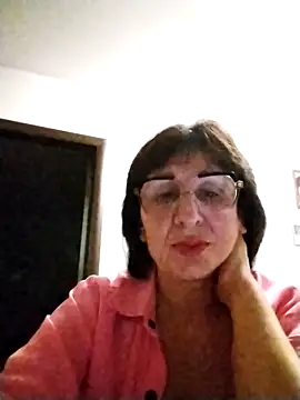 AlbinaXPretty online show from 10.17.25