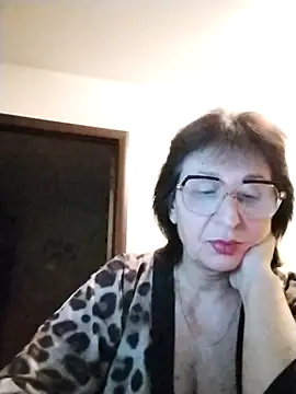 AlbinaXPretty online show from 11.11.25