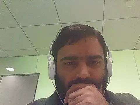 JohnBond009 online show from 05.18.26