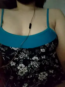 Snapshot of pinaxpack1 chatting on 10.28.25 pinaxpack1 online show from 10.28.25