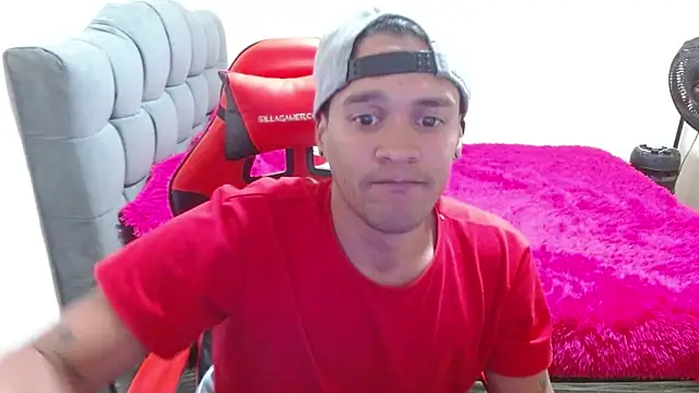 Snapshot of kelvin_jhoseth1 chatting on 01.05.25 kelvin jhoseth1 online show from 01.05.25