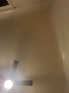 xocrybaby online show from 11.30.25