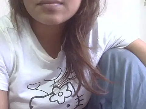 Snapshot of shekira99 chatting on 06.23.26 shekira99 online show from 06.23.26