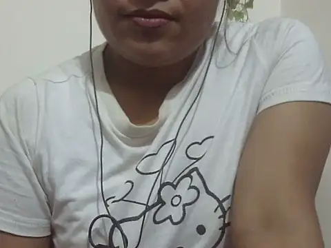 Snapshot of shekira99 chatting on 06.26.26 shekira99 online show from 06.26.26
