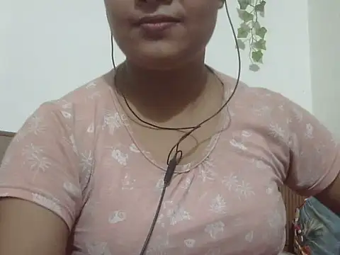 Snapshot of shekira99 chatting on 06.29.26 shekira99 online show from 06.29.26