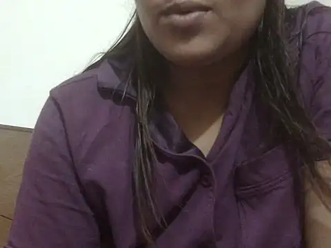 Snapshot of shekira99 chatting on 06.30.26 shekira99 online show from 06.30.26