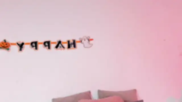 valerycolins online show from 11.04.25