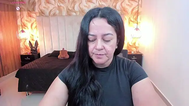 lucia vonne  online show from 02.05.26