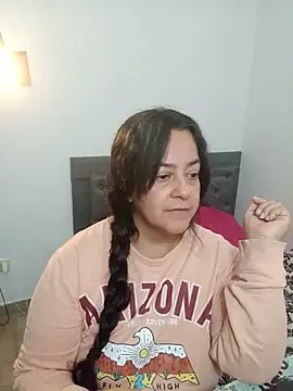 lucia vonne  online show from 06.13.26