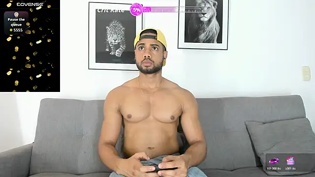 Snapshot of CHRISTIAN_DISICK chatting on 06.10.26 CHRISTIAN DISICK online show from 06.10.26