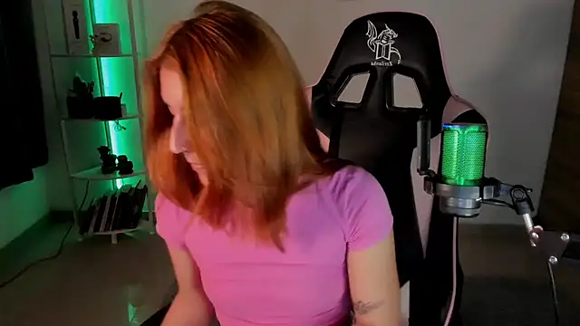 Dakotaa  online show from 12.14.24