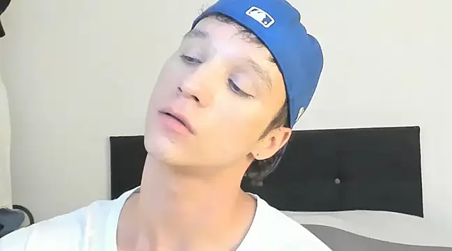 angelcortes online show from 12.05.24