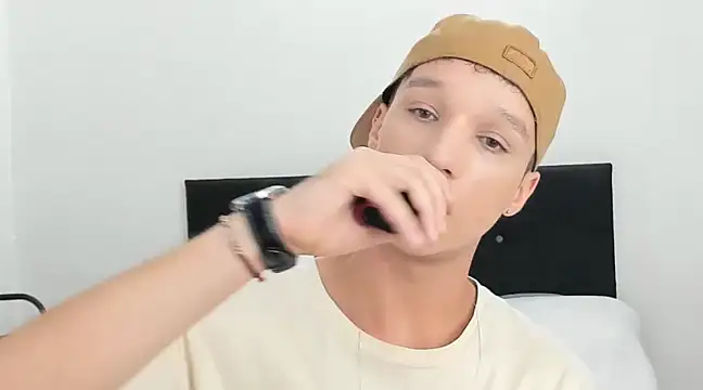 angelcortes online show from 12.28.24